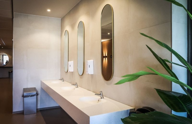 Sanitair wasbakken 2